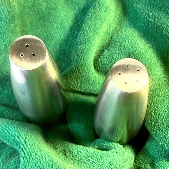 Vintage Dansk Design Jens Quistgaard Salt and Pepper Shakers, Stainless Steel - Picture 4 of 9